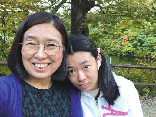 정혜준(왼쪽)님과 자녀 송지수(오른쪽)양
