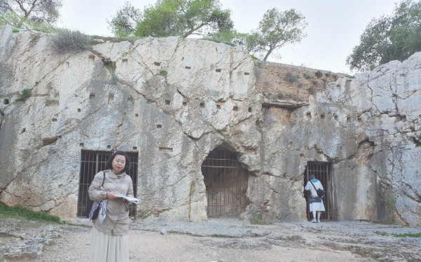 소크라테스 동굴감옥